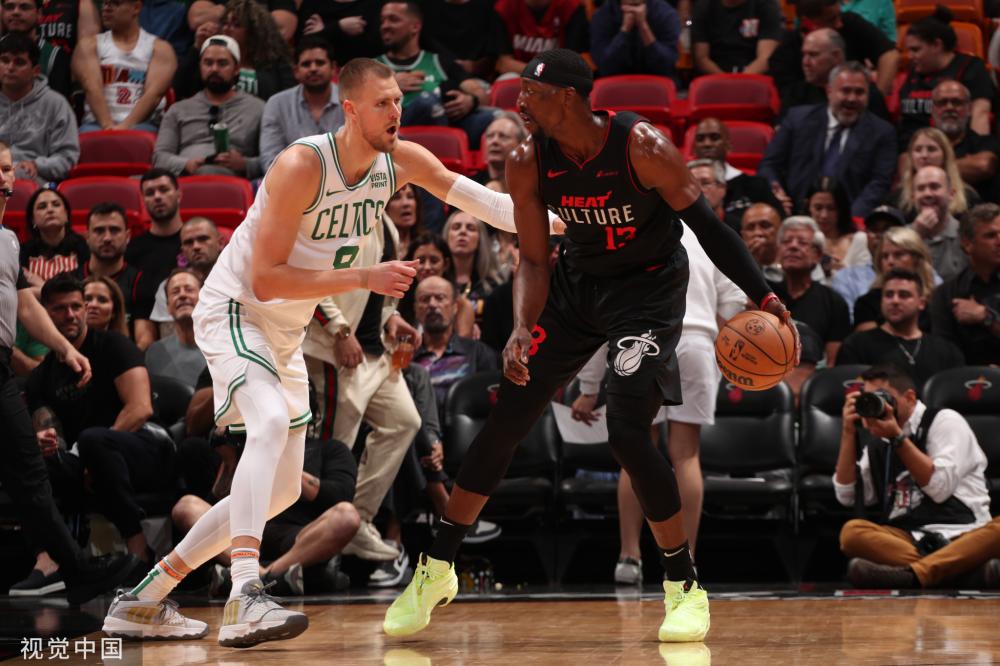 在這一敏感 在這一敏感