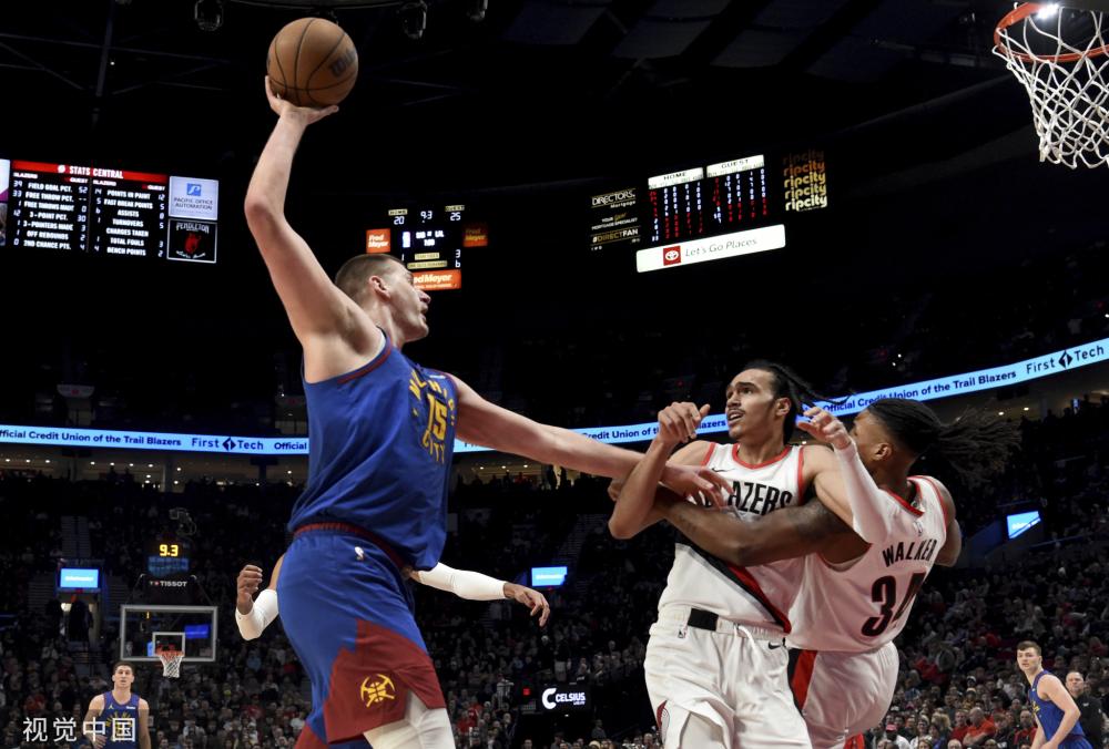 在看台上的 在看台上的